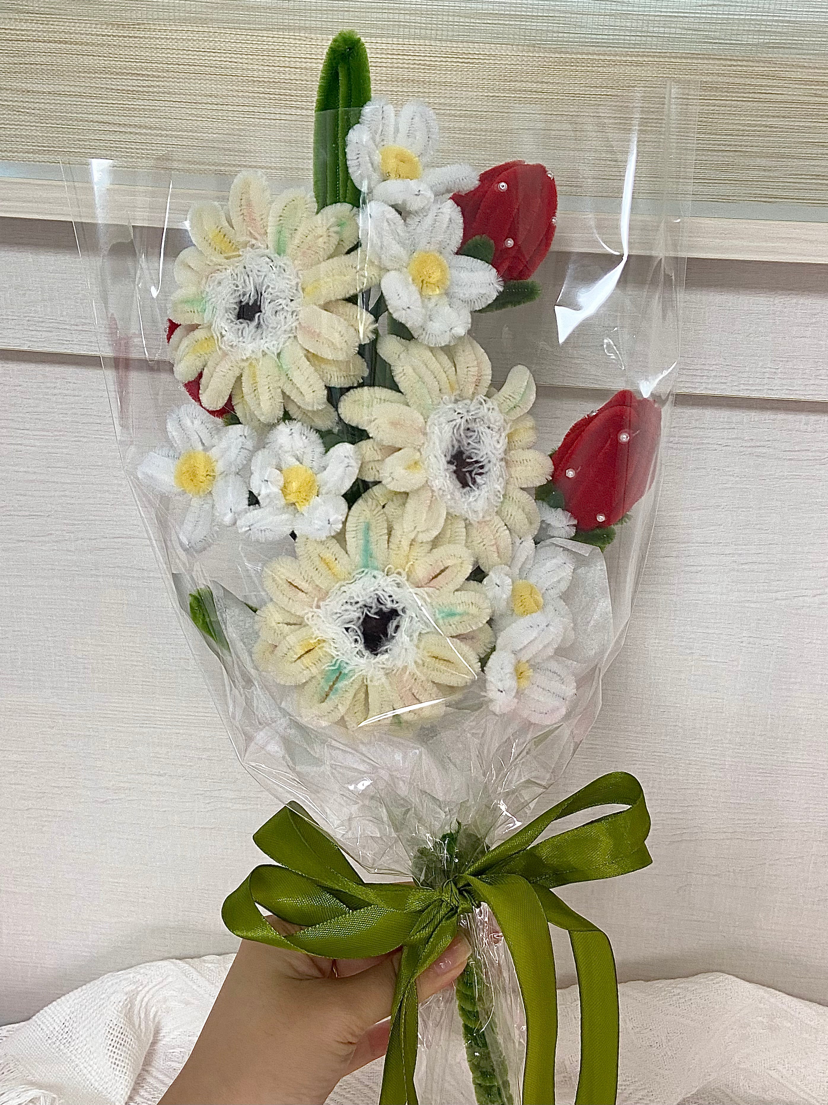 Strawberry Gerbera Bouquet DIY Kit 🍓