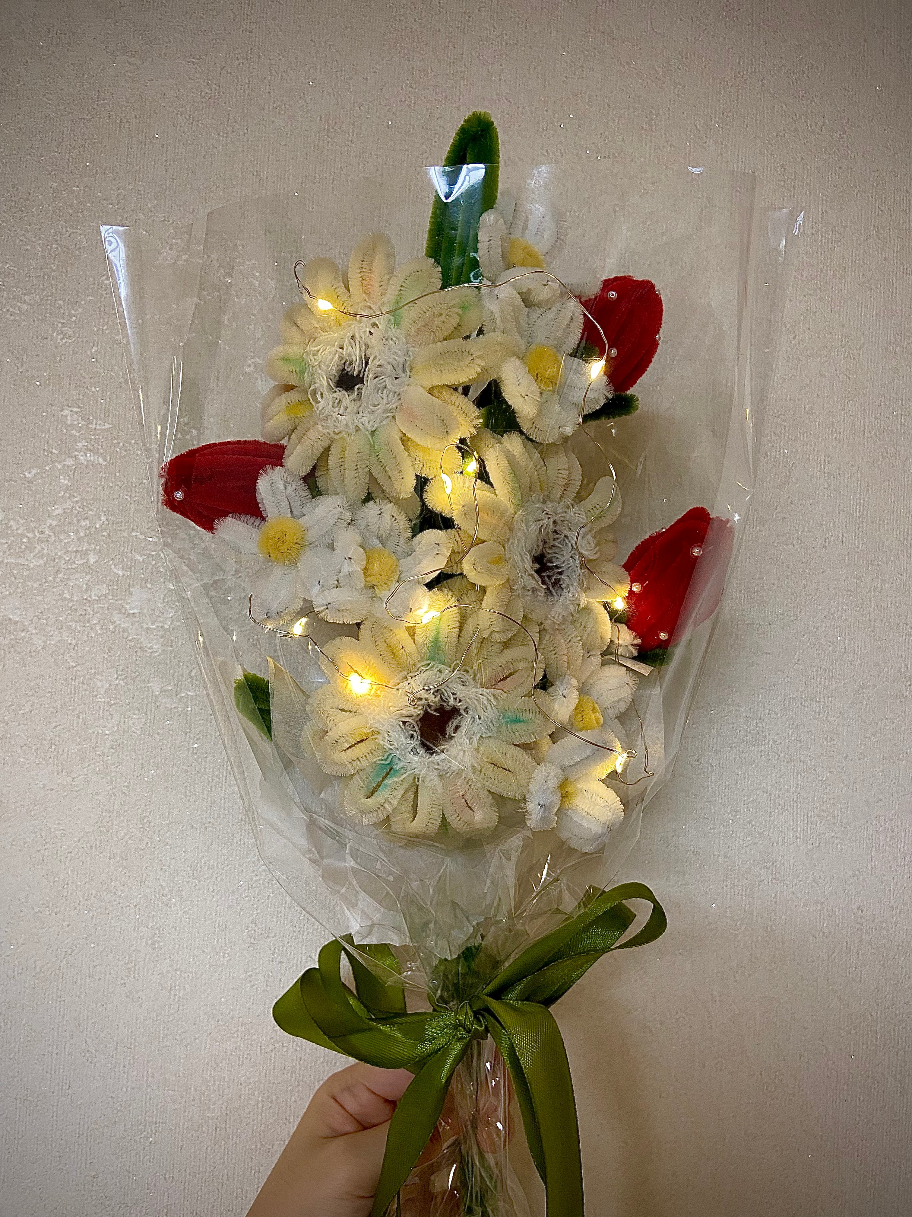 Strawberry Gerbera Bouquet DIY Kit 🍓