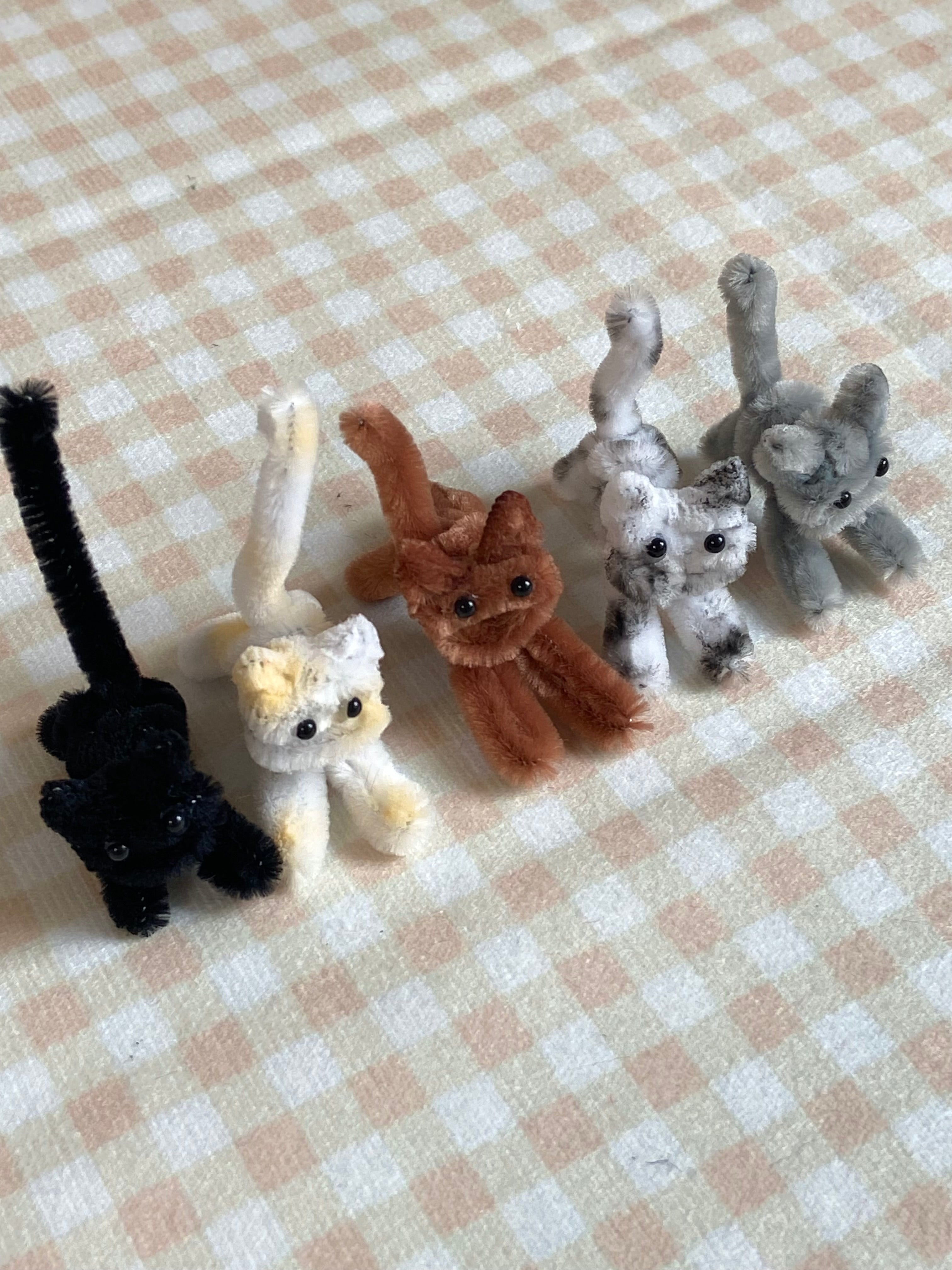 Stretching Cat DIY Kit (5 Colors)