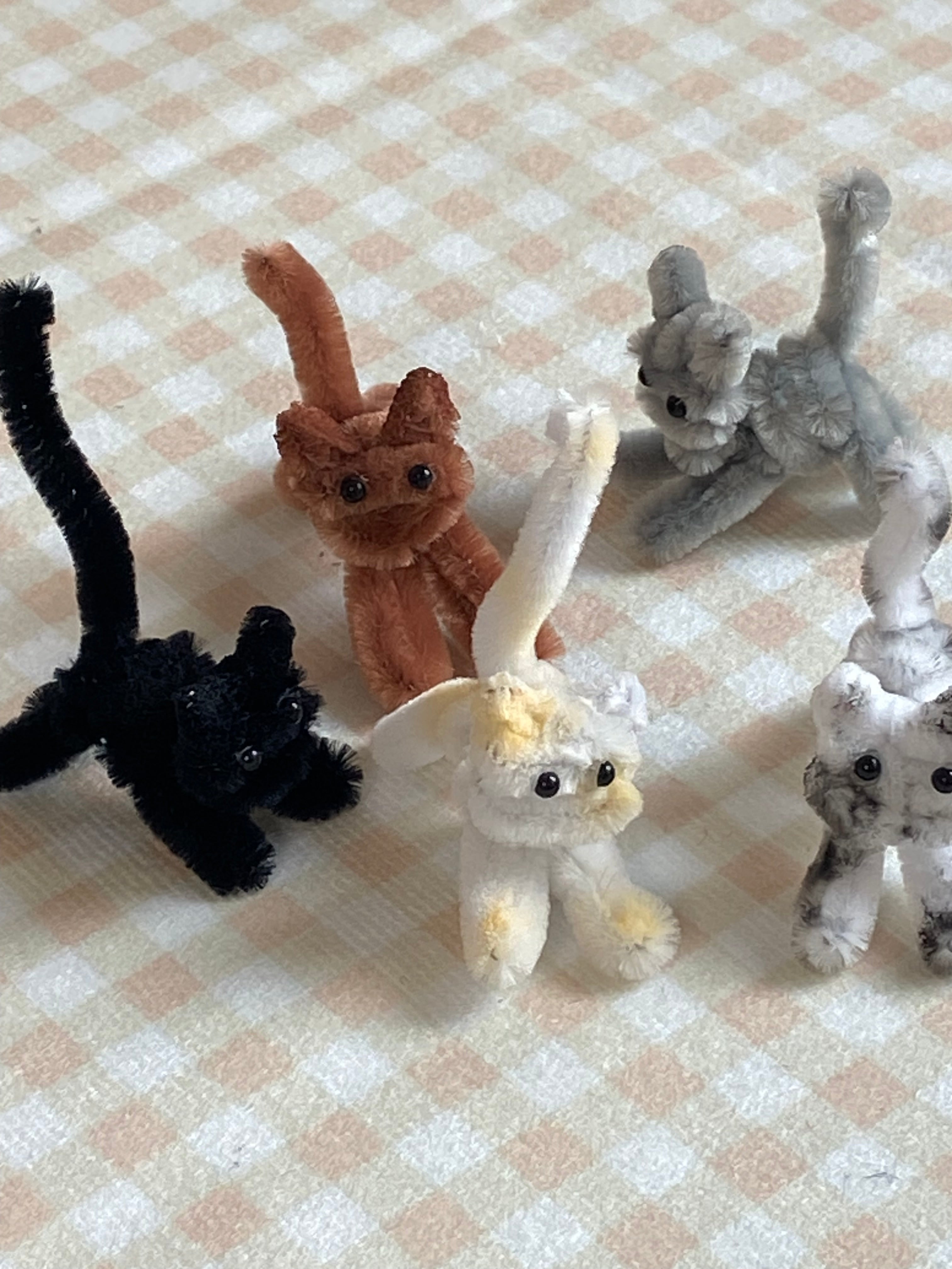 Stretching Cat DIY Kit (5 Colors)