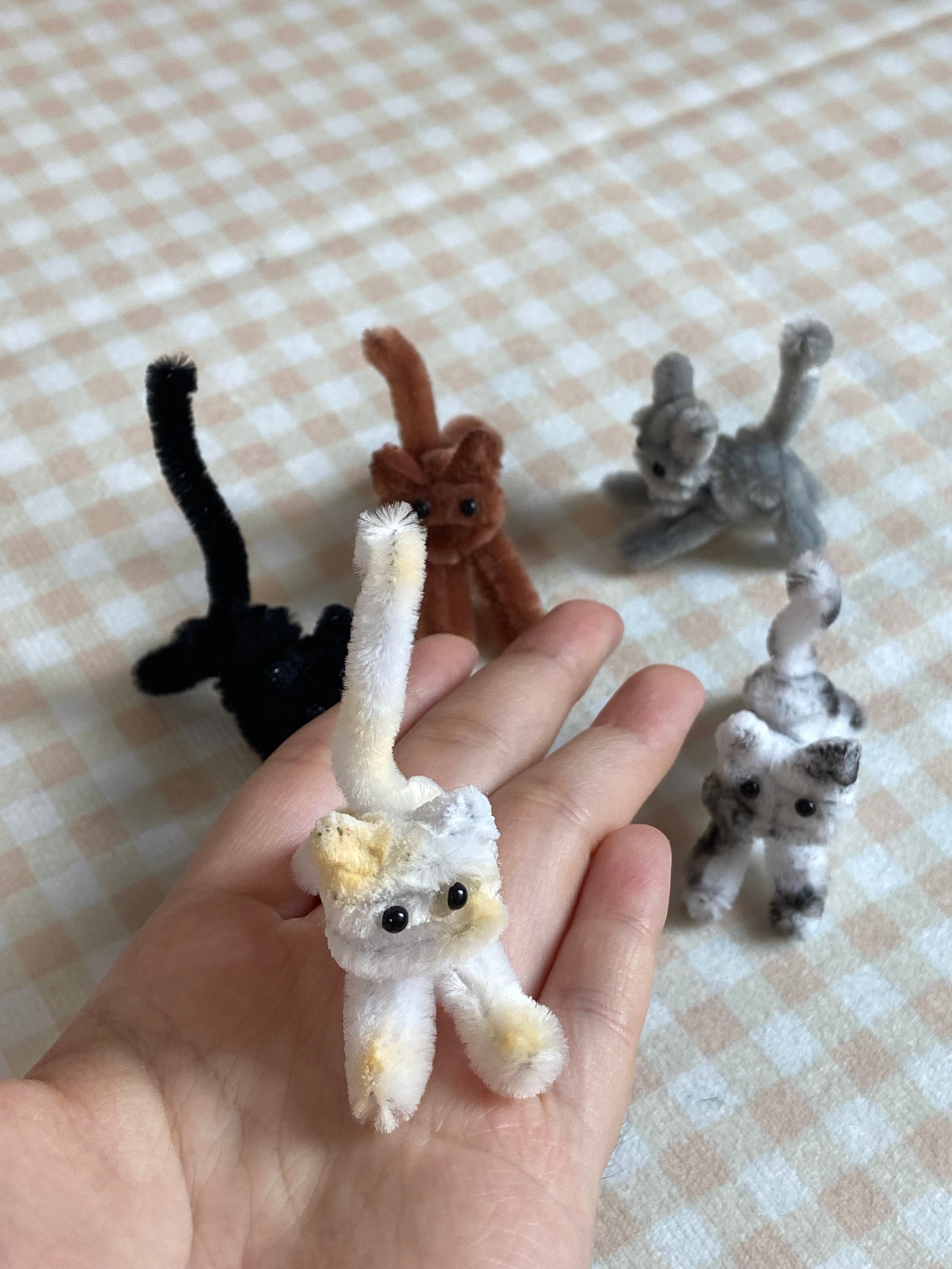 Stretching Cat DIY Kit (5 Colors)