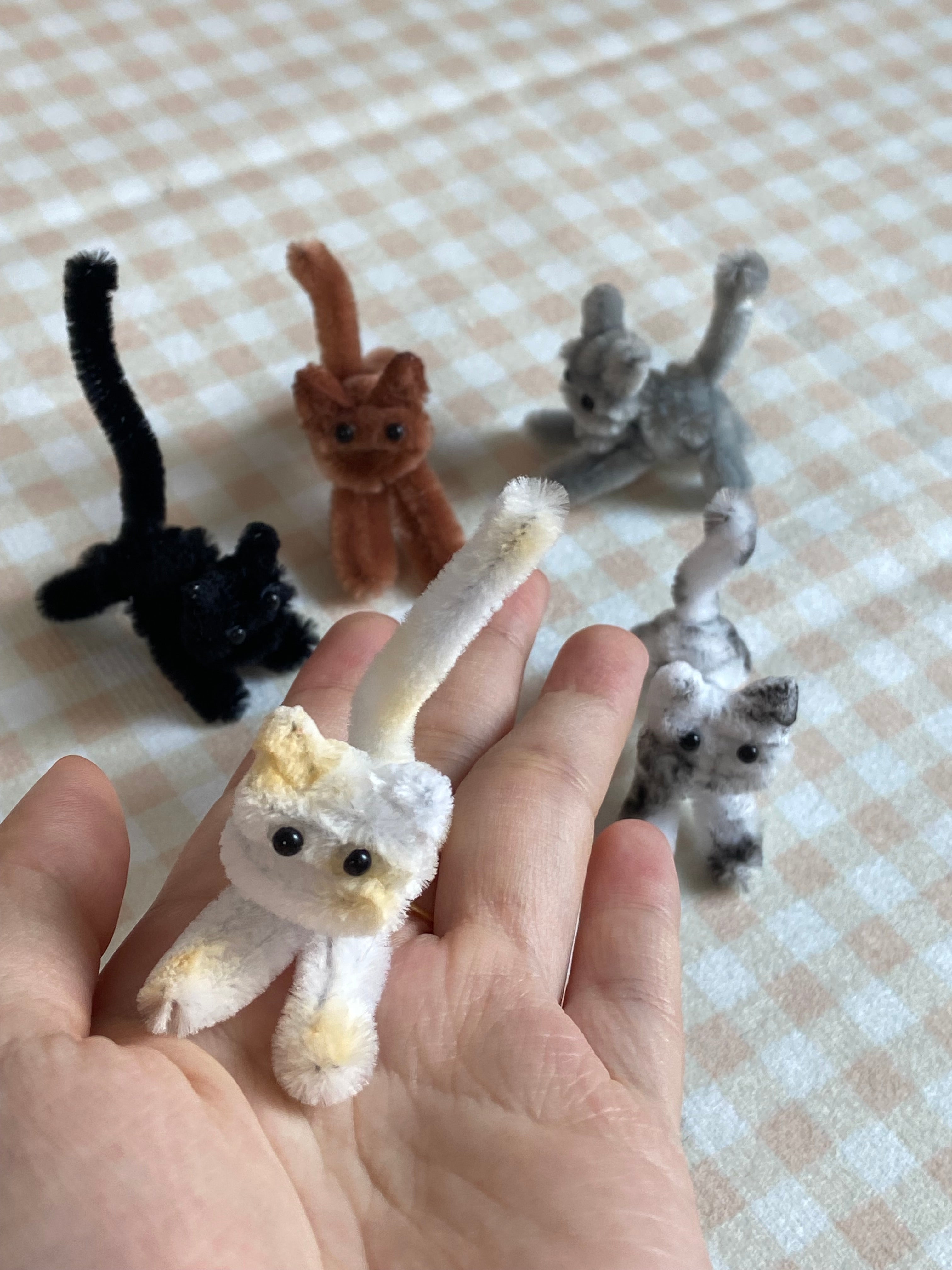 Stretching Cat DIY Kit (5 Colors)